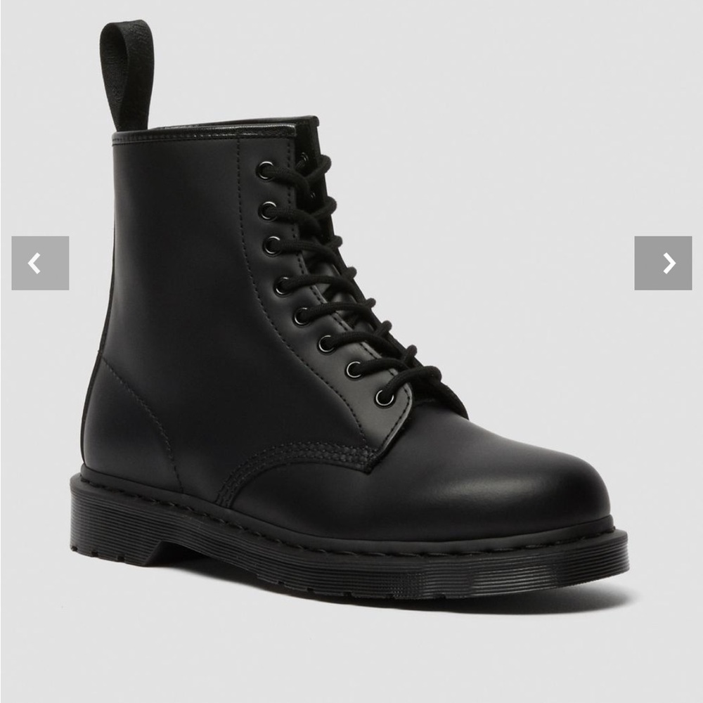 Dr. Marten’s 1460 Mono Smooth Lace up Boot